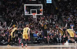 LeBron James au presque parfait face aux Raptors