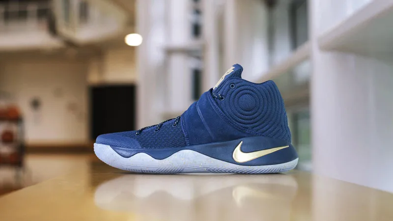 du bleu et de l'or pour Kyrie Irving