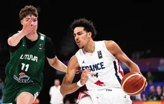 Proche du triple-double, Nathan Soliman relance les Bleuets
