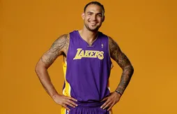 Robert Sacre, un Laker sans numéro