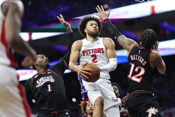 Cade Cunningham fait craquer les Sixers dans la dernière minute