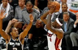 Enchères : cinq millions de dollars pour un maillot des Finals de LeBron James?