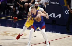 Dominateurs puis bousculés, les Nuggets résistent aux Lakers !
