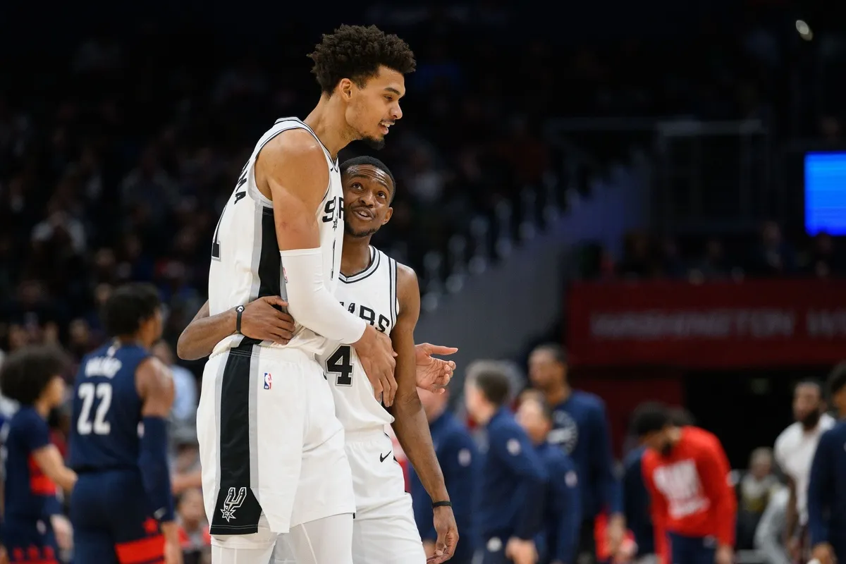De'Aaron Fox avec les Spurs