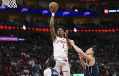 À l’arraché, les Rockets repoussent les Mavericks