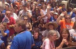 Plus de 4 000 supporters attendaient le Thunder à l’aéroport d’Oklahoma City
