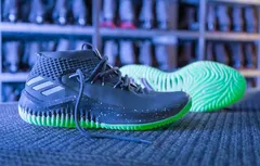 Adidas : ambiance Roller disco pour la Dame 4 !