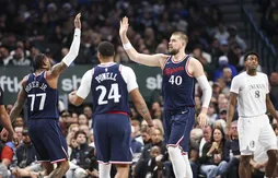 Sans leurs vedettes, les Mavs ne font pas le poids face aux Clippers