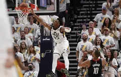 Donovan Mitchell prend feu pour maintenir le Jazz en vie face à Houston