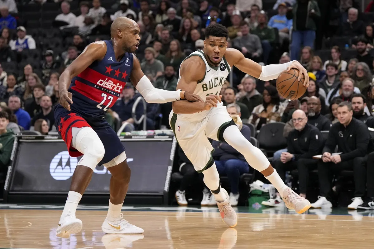Giannis Antetokounmpo et les Bucks