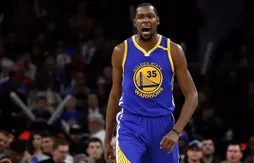 Kevin Durant et les Warriors ne veulent pas desserrer l’étau