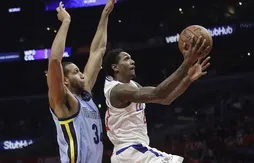 Le Lou mange les Grizzlies