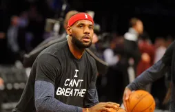 “I Can’t Breathe” : LeBron James et les Nets portent le même T-Shirt que Derrick Rose