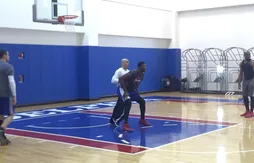 Des images de Joel Embiid à l’échauffement