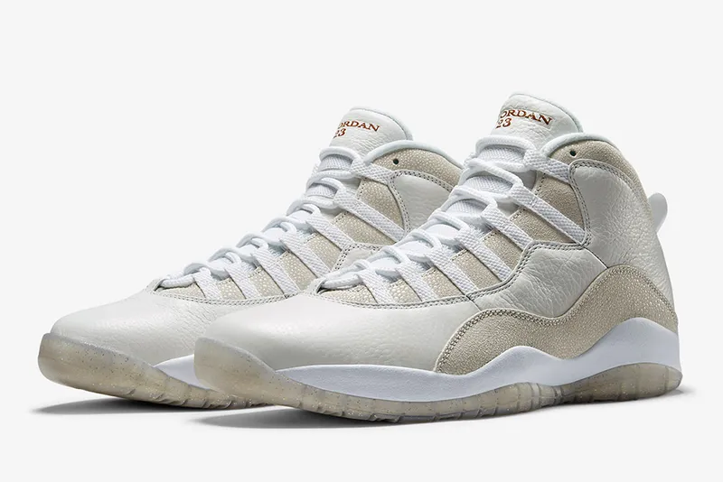 Une Air Jordan 10 "Ovo" en hommage au rappeur Drake