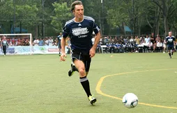 Steve Nash se met au soccer…