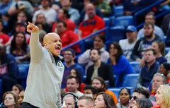 John Lucas quitte le banc des Rockets pour les bureaux