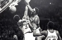 De quand date le premier dunk de l’histoire ?