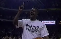 Le jour où un fan des Bulls a réussi le shoot à un million de dollars