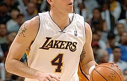 Du neuf aux Lakers ?