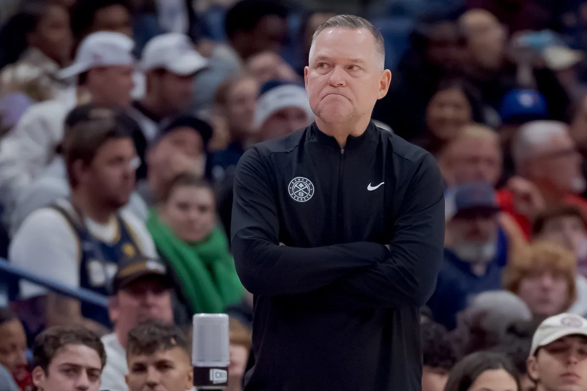 Mike Malone (Nuggets) contre les Pelicans