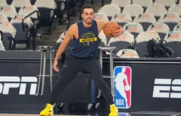 Tyus Jones reste à Denver