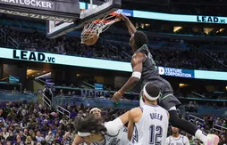 Anthony Edwards rajoute un poster à sa belle collection