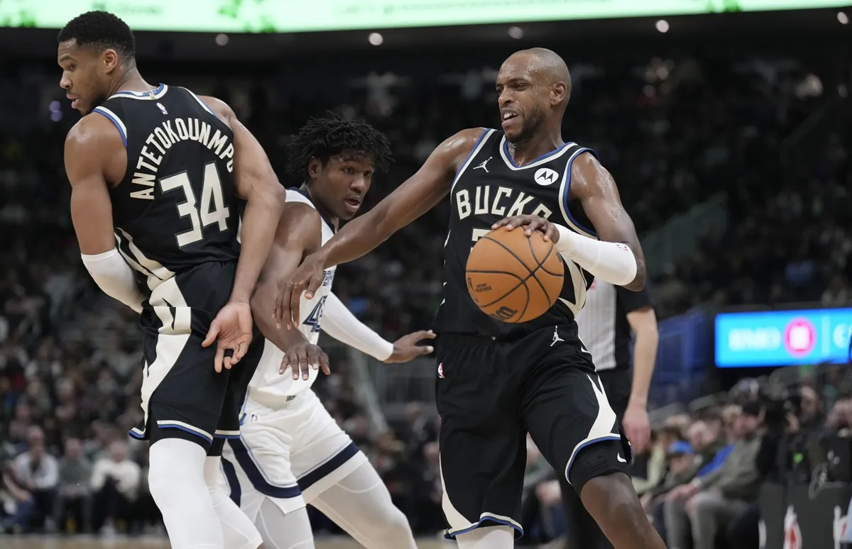Khris Middleton Bucks