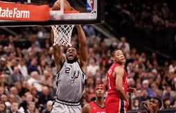 Toujours invaincu, San Antonio éteint Anthony Davis