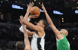 Victor Wembanyama prend feu pour repousser les Celtics