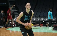 Aleksej Pokusevski n’a pas totalement fait une croix sur la NBA