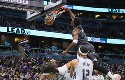 Anthony Edwards rajoute un poster à sa belle collection