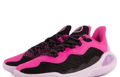 Un coloris “Girl Dad” pour la Curry 11