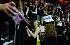 Paige Bueckers brille pour son grand retour dans le Connecticut