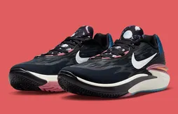 Une Nike Zoom GT Cut 2 parée de pierres précieuses