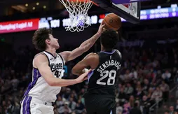 Maxime Raynaud établit son record chez des Kings en galère