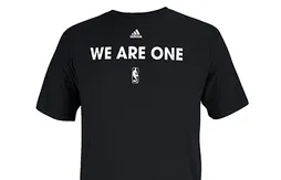 Pour la lutte contre le racisme, la NBA lance des T-shirts “We Are One”