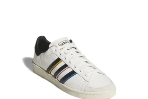 Une adidas Jabbar Lo dédiée au Paris Basket