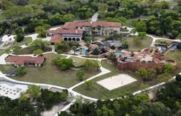 Tony Parker met en vente son manoir de San Antonio pour près de 17 millions d’euros