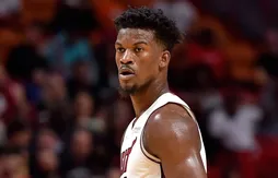 Jimmy Butler forcé de changer de maillot avant le match