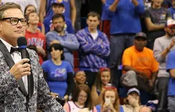 Le coach de Kansas se moque du look d’Andrew Wiggins