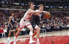 Jason Kidd expulsé et peu de lancers-francs pour Cooper Flagg