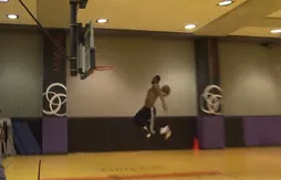 LeBron James transforme l’entraînement du Heat en concours de dunks !