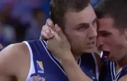Elmedin Kikanovic, héros du jour avec un buzzer beater puis un game winner !
