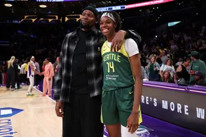 Malgré une Dominique Malonga en difficulté, Seattle relance la machine