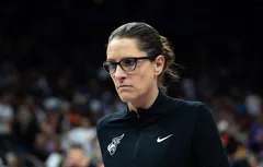 Face aux critiques, Stephanie White se fâche très fort !