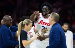 Joel Embiid expulsé après une séquence totalement chaotique…