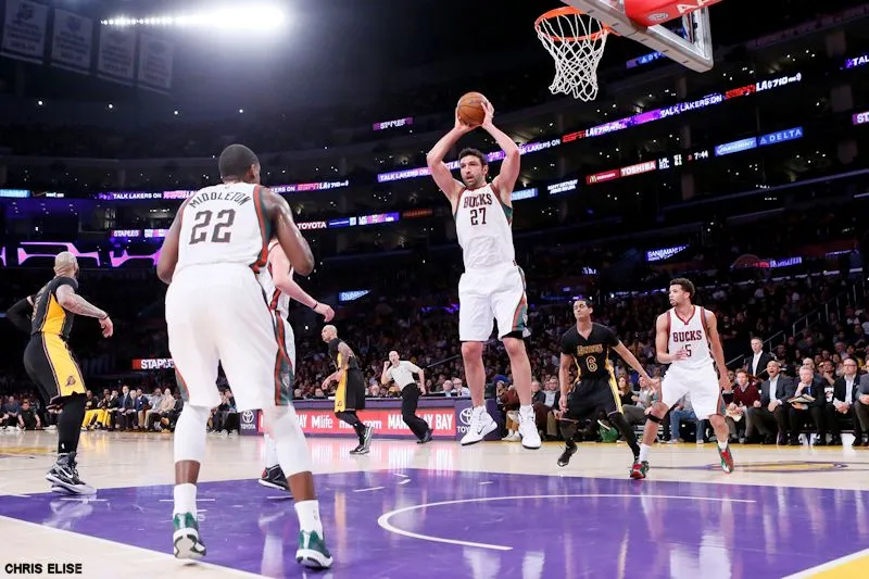 150227_lakers_v_bucks_059