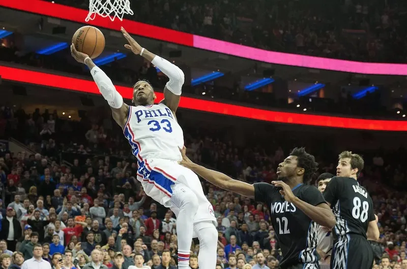 Dans une fin de match où ils se sont rendus coup pour coup, c'est finalement la formation du Camerounais qui a eu le dernier mot malgré une avance de 26 points galvaudée sur la fin.