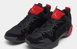 La Air Jordan 37 Low arrive en “Bred”